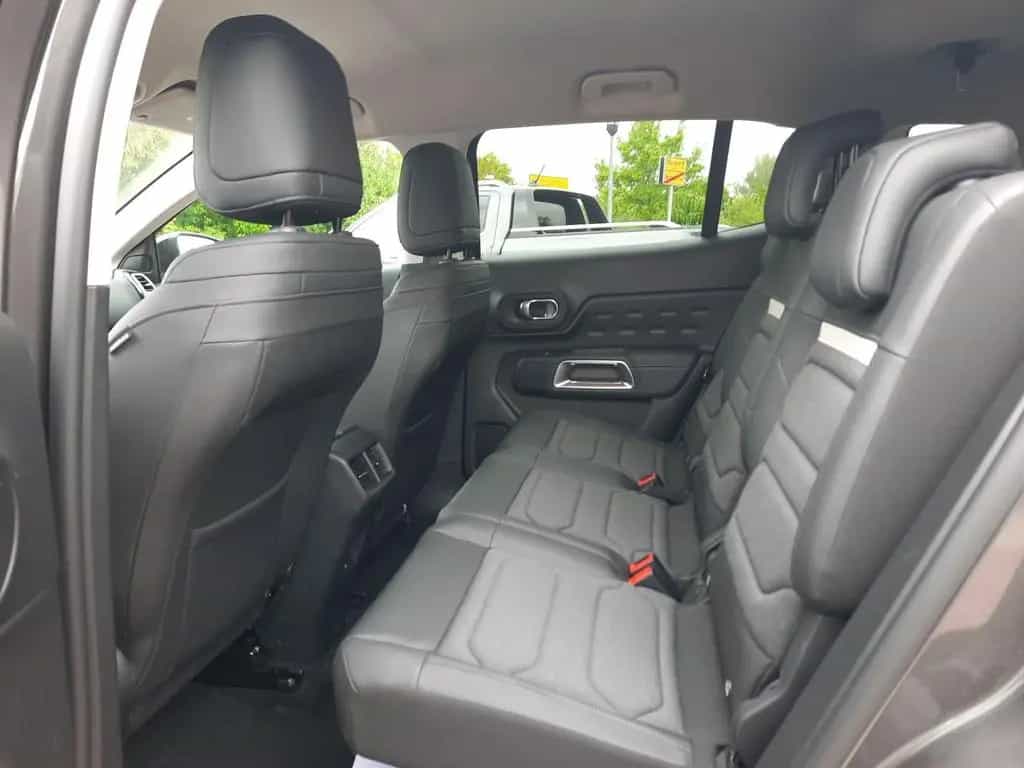 Citroën C5 Aircross 1.2 145 Plus LED SHZ Klima Kamera 03/2025-photo-29