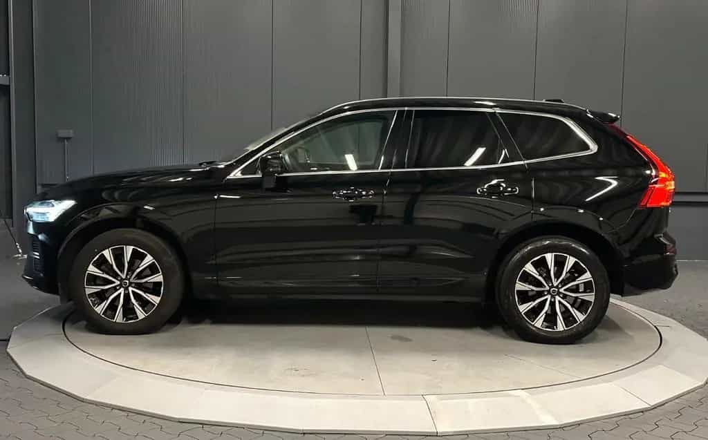 Volvo XC60 Core *19Zoll*AHK*Winter-Paket*Google*KAMERA 05/2023-photo-1