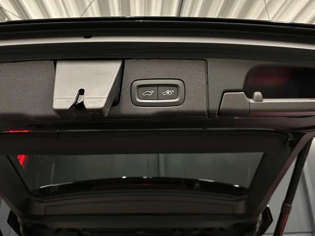 Volvo XC60 Core *19Zoll*AHK*Winter-Paket*Google*KAMERA 05/2023-photo-24