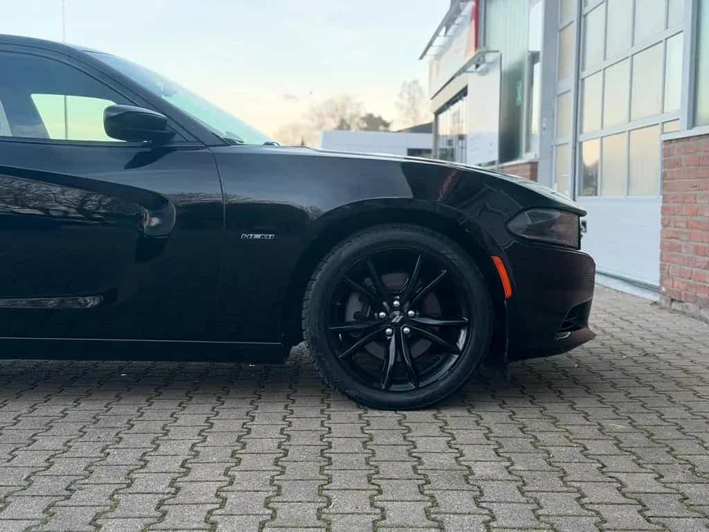 Dodge Charger V8 5,7L R/T 05/2018-photo-17