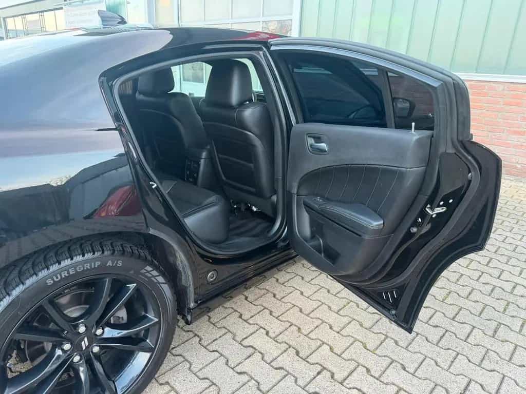 Dodge Charger V8 5,7L R/T 05/2018-photo-9