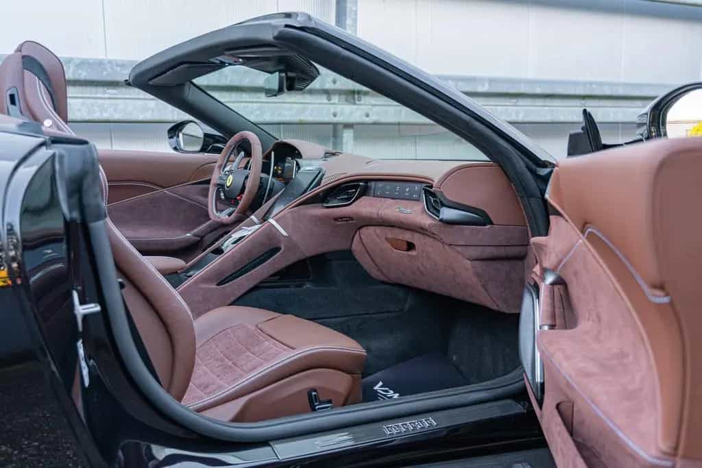Ferrari Roma Spider *SPECIAL COLOR*VENT*VOLL*LP €345.000 01/2026-photo-29