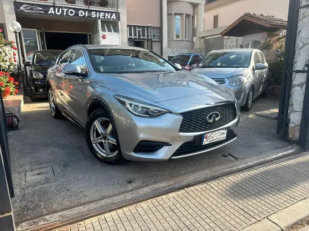 Infiniti Q30 1.5 diesel Premium 05/2018-photo-0