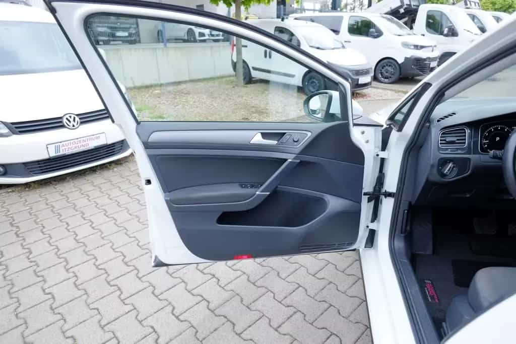 Volkswagen Golf VII 1,5 TSI DSG R-Line Pano/Nav/Kam/ACC/SH 06/2018-photo-11