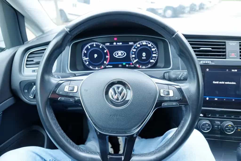 Volkswagen Golf VII 1,5 TSI DSG R-Line Pano/Nav/Kam/ACC/SH 06/2018-photo-14