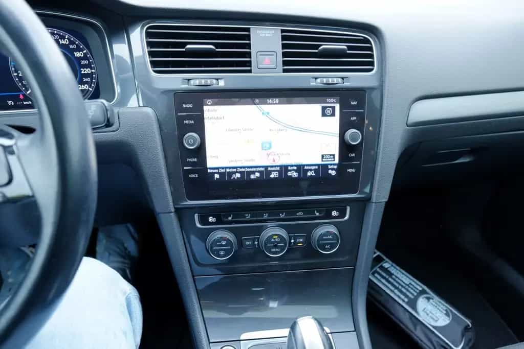Volkswagen Golf VII 1,5 TSI DSG R-Line Pano/Nav/Kam/ACC/SH 06/2018-photo-16