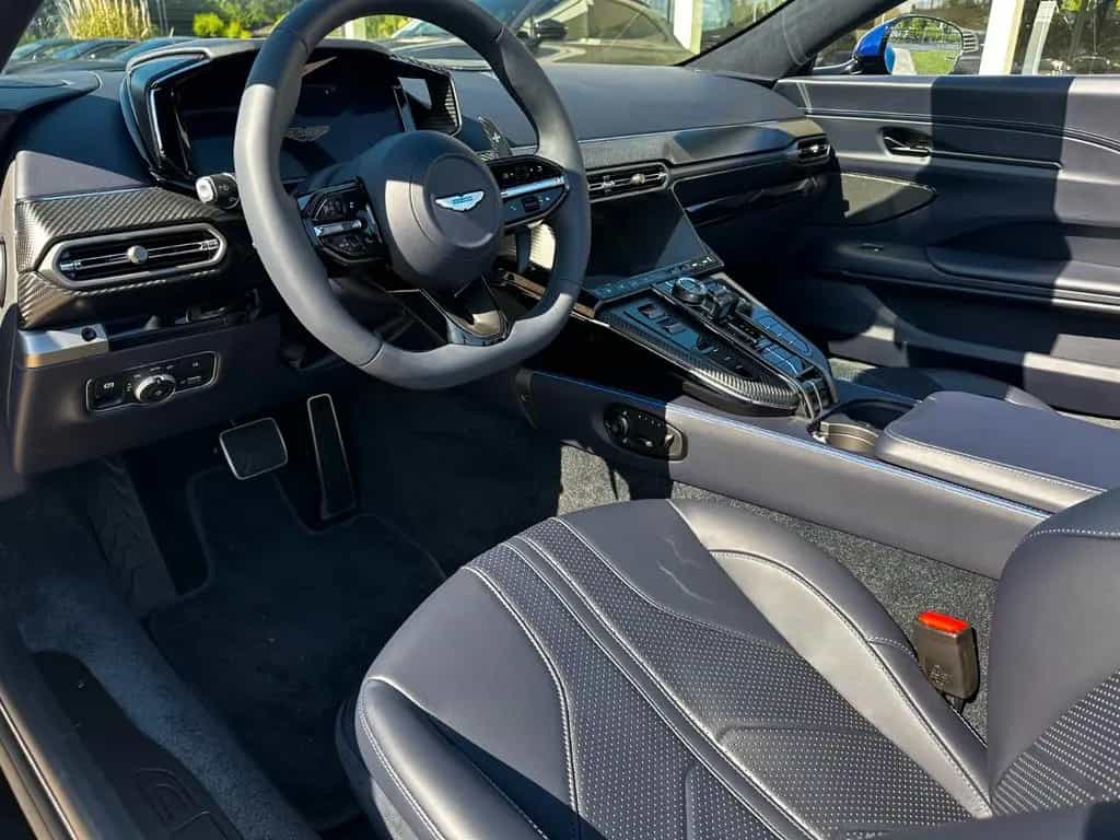 Aston Martin V8 Vantage 4.0 V8 Roadster null-photo-13