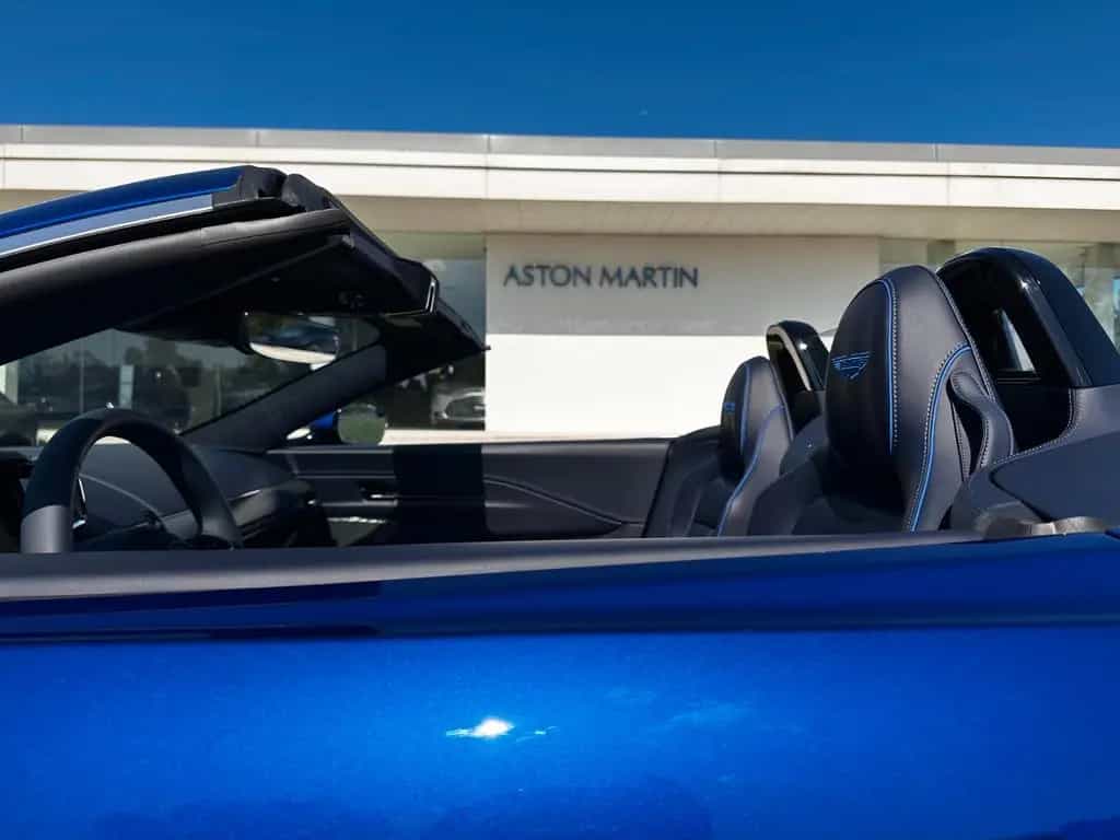 Aston Martin V8 Vantage 4.0 V8 Roadster null-photo-35