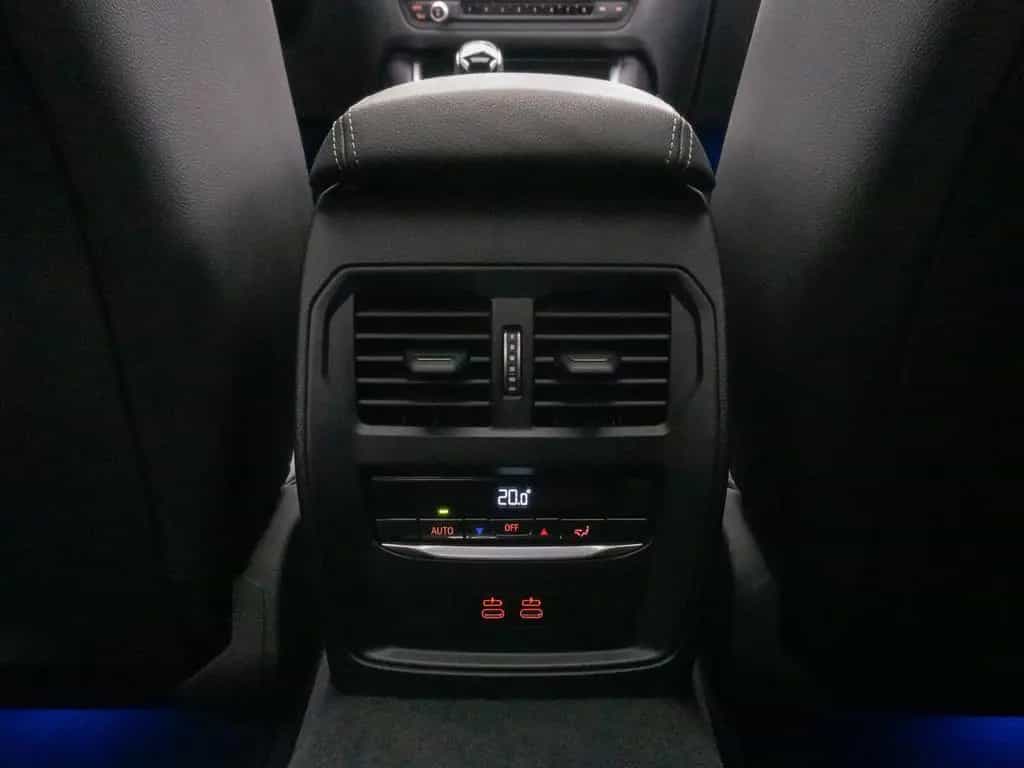 BMW 4 Series d xD Coupé Glasdach Laser DAB HiFi Komfort 19 02/2023-photo-25