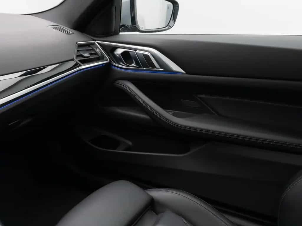 BMW 4 Series d xD Coupé Glasdach Laser DAB HiFi Komfort 19 02/2023-photo-29