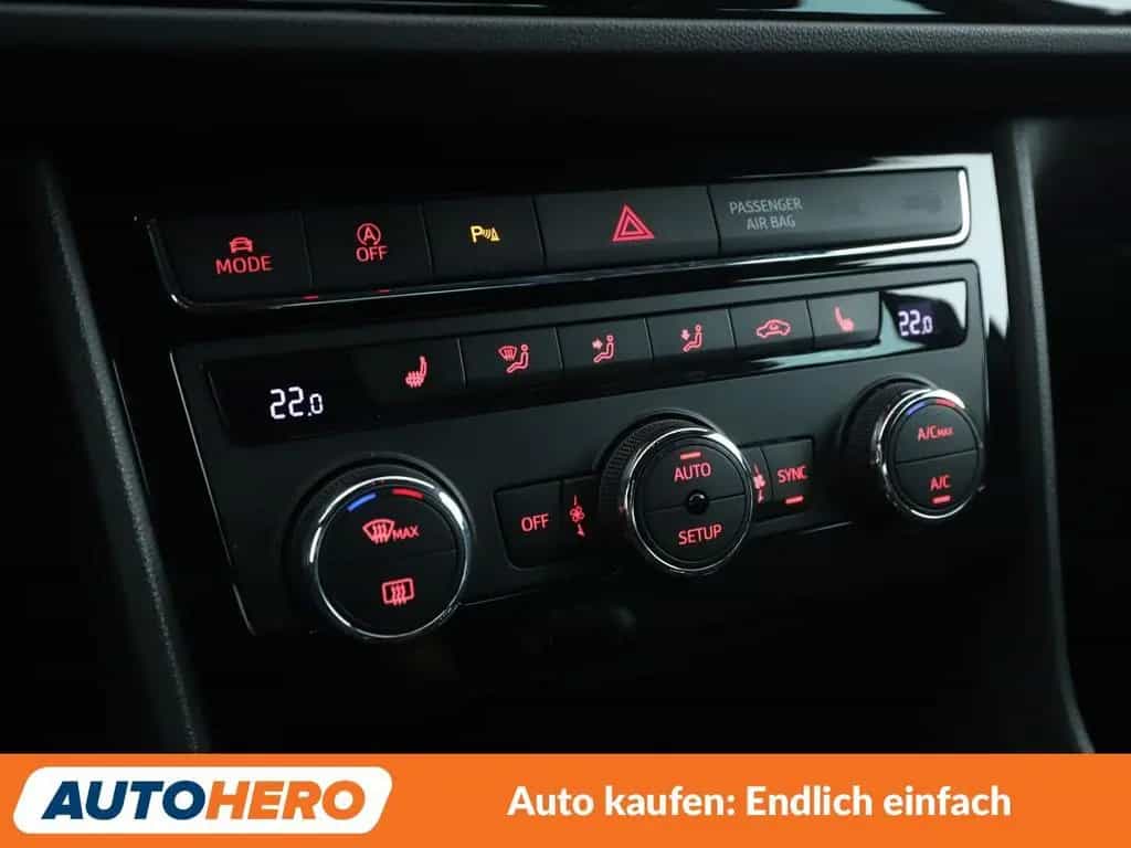 Seat Leon 1.5 TSI ACT FR *NAVI*LED*CAM*TEMPO*SHZ*ALU* 10/2018-photo-22