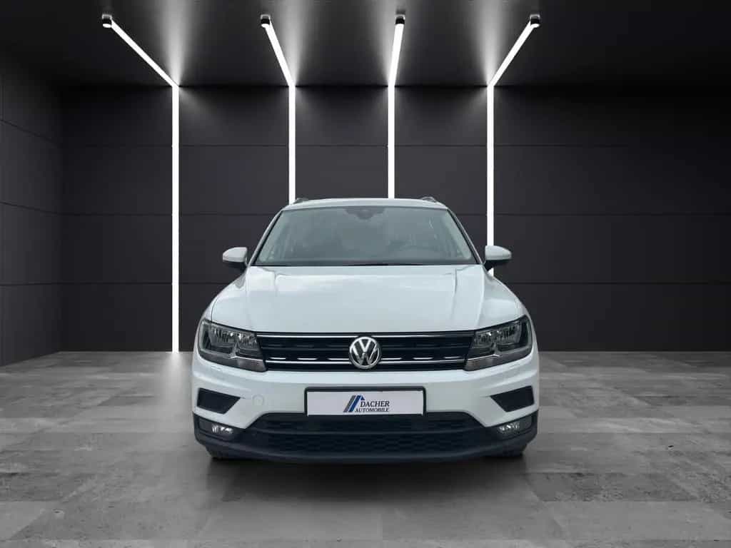 Volkswagen Tiguan Comfortline 4M,DSG,SHZ,AHK,ACC,NAV,BT,CPL 04/2018-photo-1