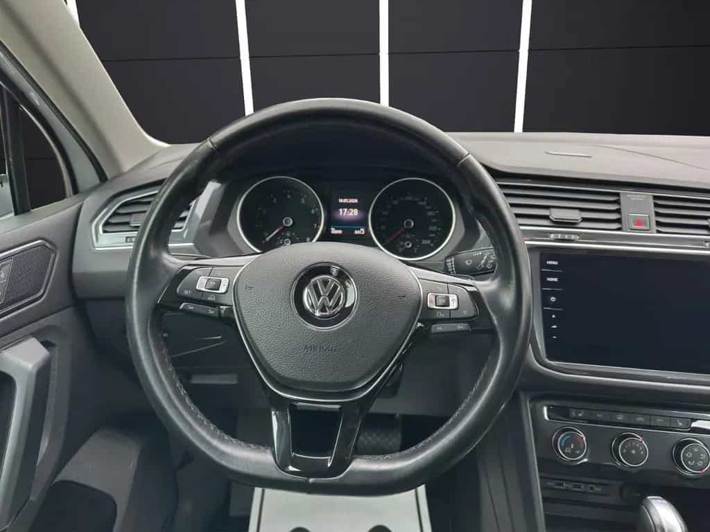 Volkswagen Tiguan Comfortline 4M,DSG,SHZ,AHK,ACC,NAV,BT,CPL 04/2018-photo-11