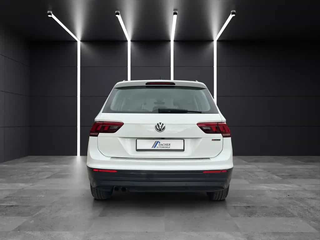 Volkswagen Tiguan Comfortline 4M,DSG,SHZ,AHK,ACC,NAV,BT,CPL 04/2018-photo-5