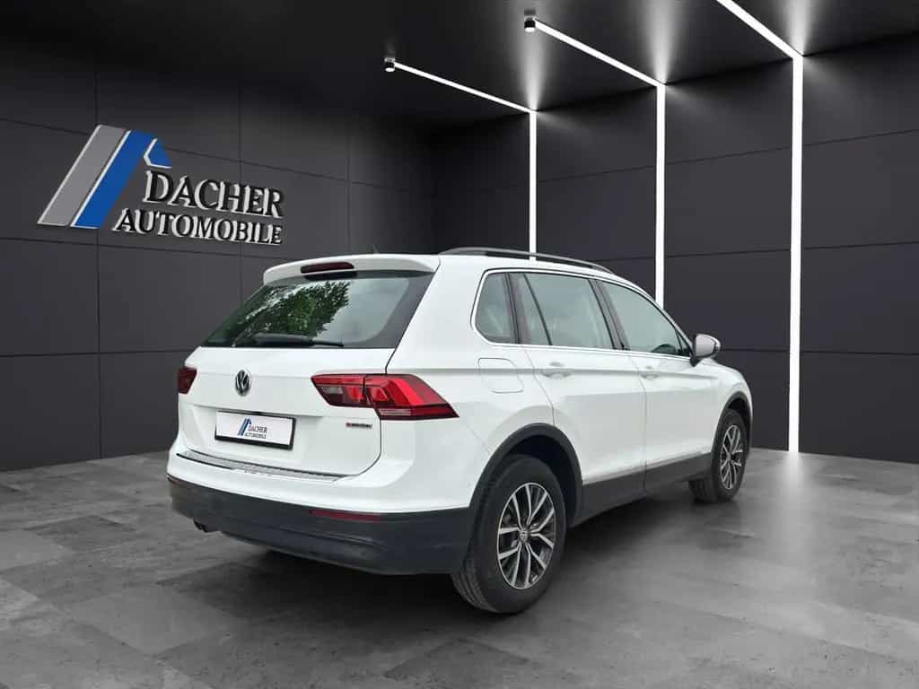 Volkswagen Tiguan Comfortline 4M,DSG,SHZ,AHK,ACC,NAV,BT,CPL 04/2018-photo-6