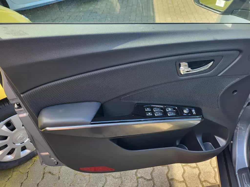 Ssangyong Tivoli 1.5 T-GDI BLACKLINE+KAMERA+NAVI+ALLWETTER 09/2023-photo-9