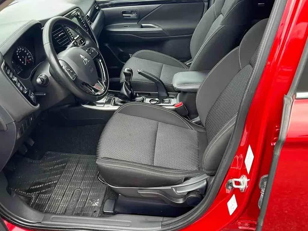 Mitsubishi Outlander Diamant Edition 2WD 03/2019-photo-10
