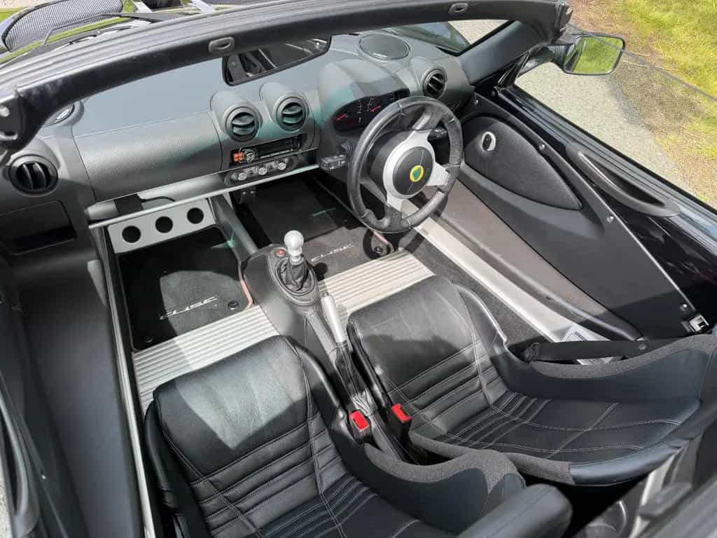 Lotus Elise S3 RHD neuwertiger Zustand 04/2010-photo-8