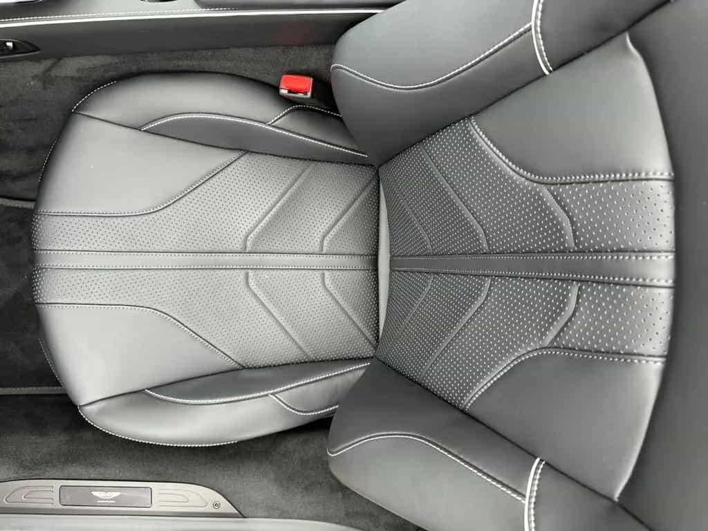 Aston Martin V8 Vantage 4.0 V8 Roadster null-photo-27