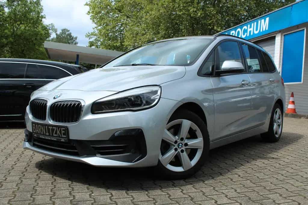 BMW 218 Gran Tourer Advantage * Kamera* Navi* 02/2020-photo-0
