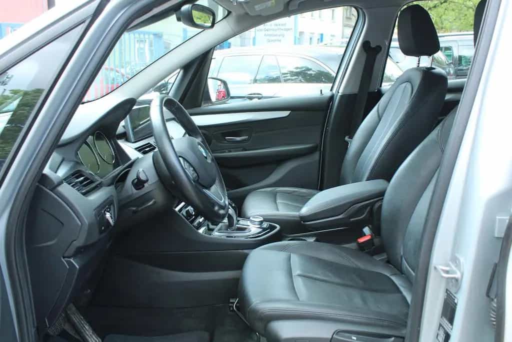 BMW 218 Gran Tourer Advantage * Kamera* Navi* 02/2020-photo-10