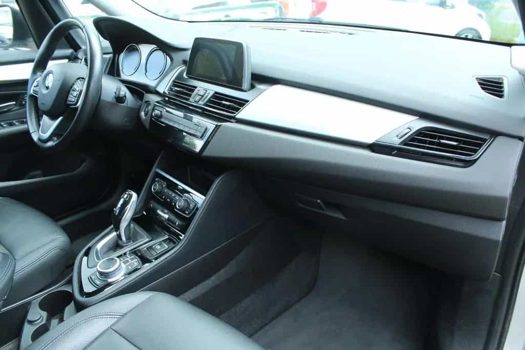 BMW 218 Gran Tourer Advantage * Kamera* Navi* 02/2020-photo-26