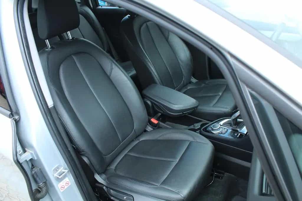 BMW 218 Gran Tourer Advantage * Kamera* Navi* 02/2020-photo-28
