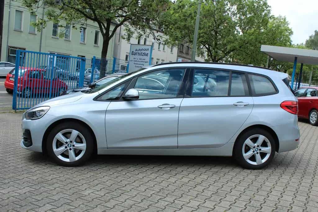 BMW 218 Gran Tourer Advantage * Kamera* Navi* 02/2020-photo-3