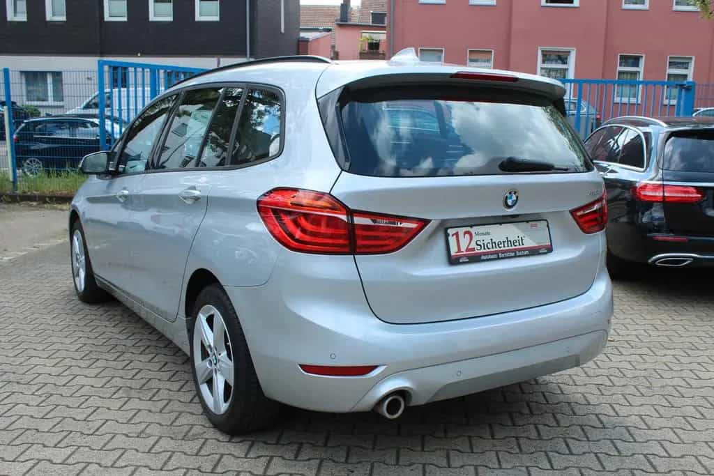 BMW 218 Gran Tourer Advantage * Kamera* Navi* 02/2020-photo-4