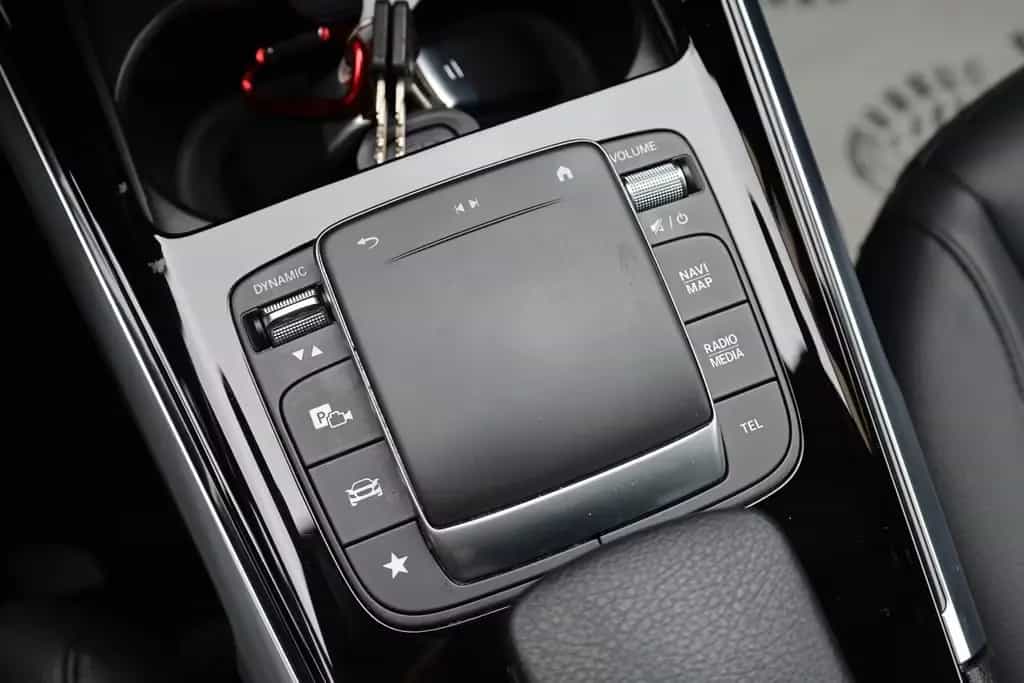Mercedes-Benz GLB 200 Progressive,Leder,Navi,LED,Kamera,AHK 03/2022-photo-17