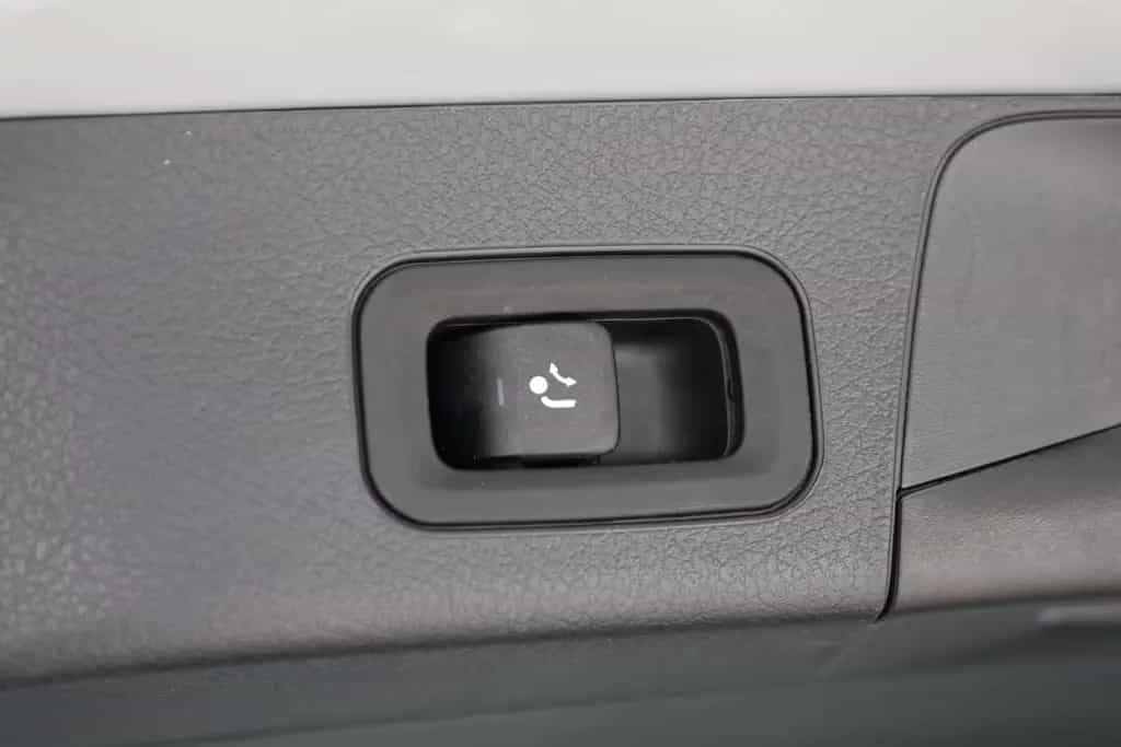Mercedes-Benz GLB 200 Progressive,Leder,Navi,LED,Kamera,AHK 03/2022-photo-19