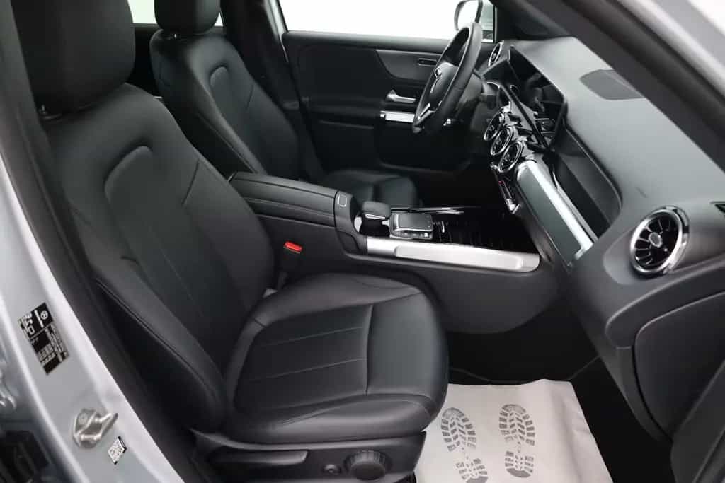 Mercedes-Benz GLB 200 Progressive,Leder,Navi,LED,Kamera,AHK 03/2022-photo-4