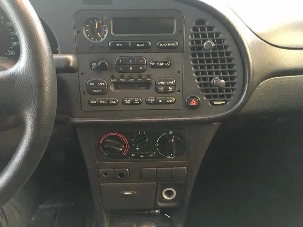 Saab 900 2.0 i 16V cat 3 porte SE 03/1997-photo-6