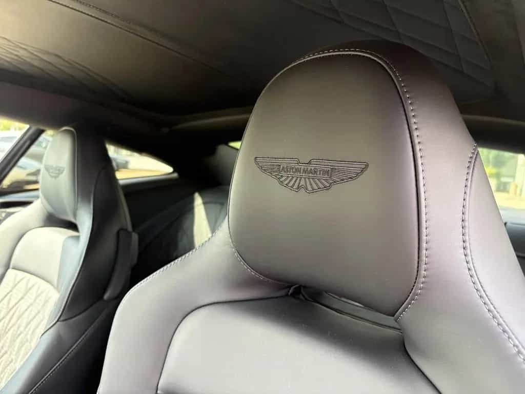 Aston Martin DB12 4.0 V8 null-photo-19