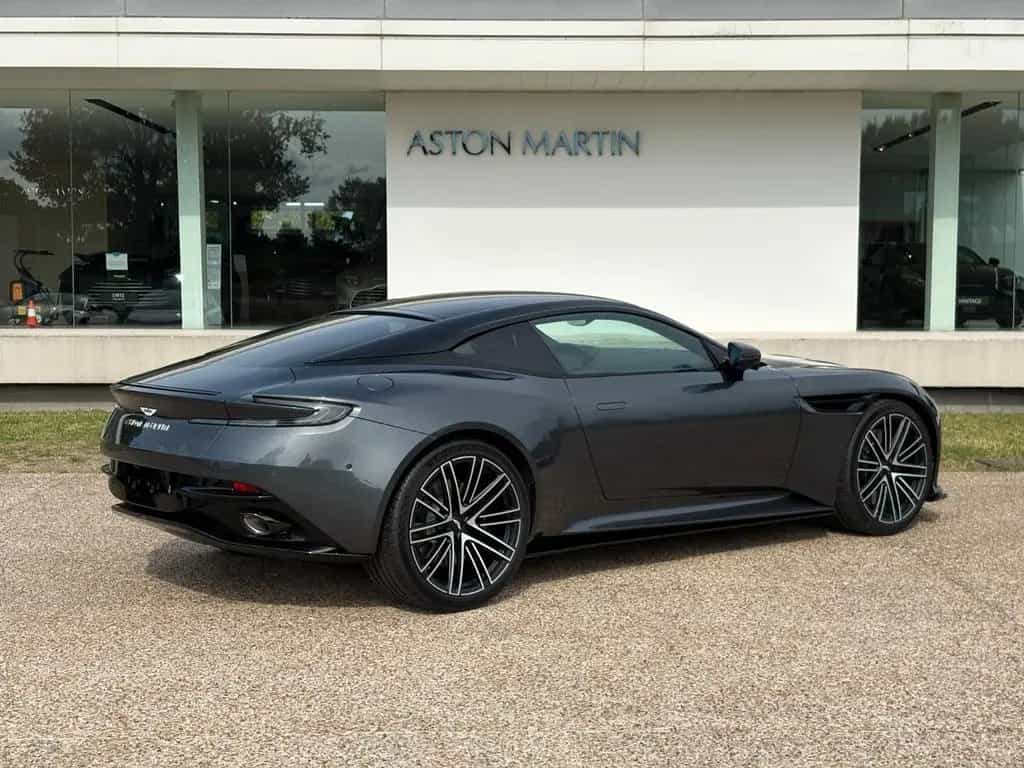Aston Martin DB12 4.0 V8 null-photo-4