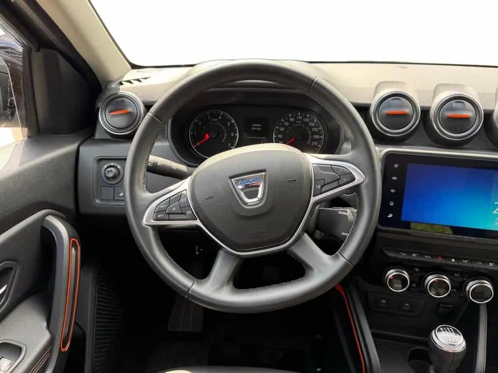 Dacia Duster II Sondermodell Extreme Allrad Kamera 02/2023-photo-11