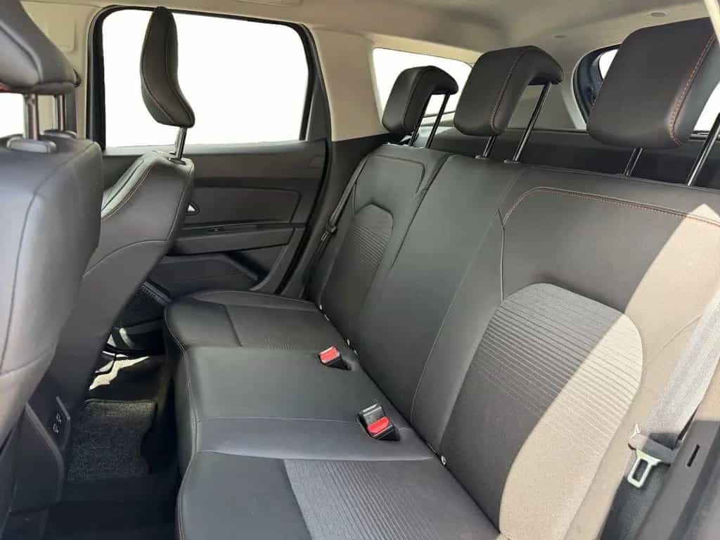 Dacia Duster II Sondermodell Extreme Allrad Kamera 02/2023-photo-14