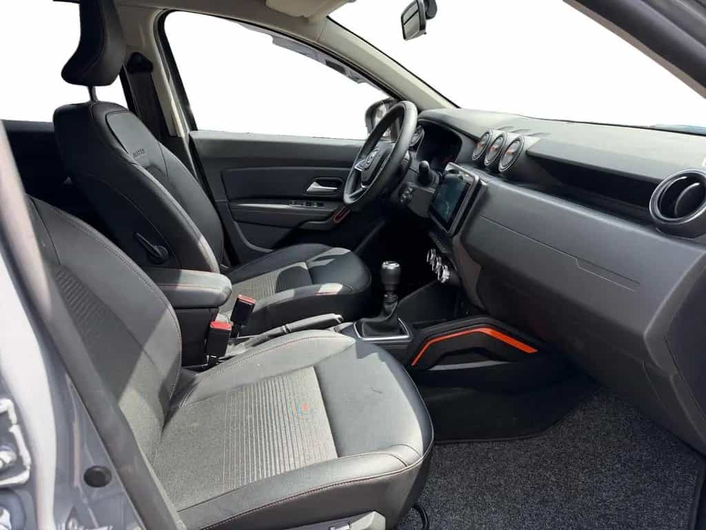 Dacia Duster II Sondermodell Extreme Allrad Kamera 02/2023-photo-15