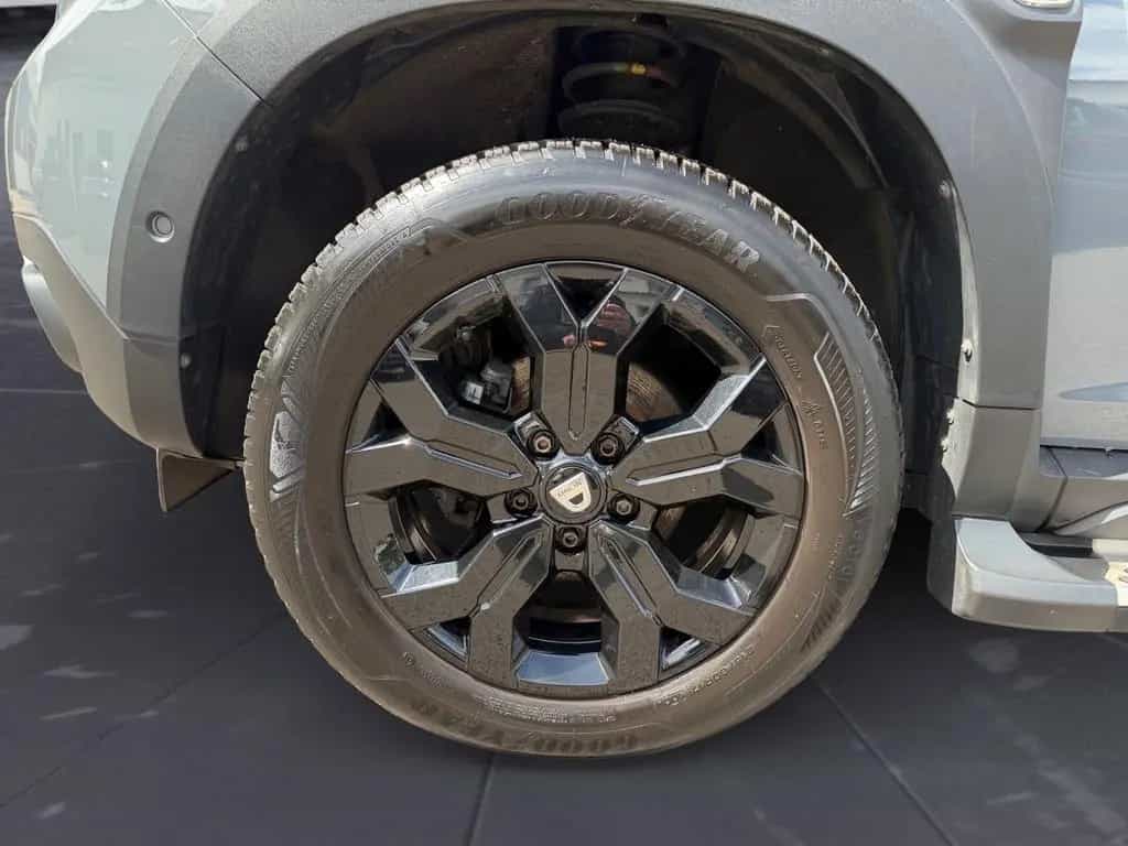 Dacia Duster II Sondermodell Extreme Allrad Kamera 02/2023-photo-8