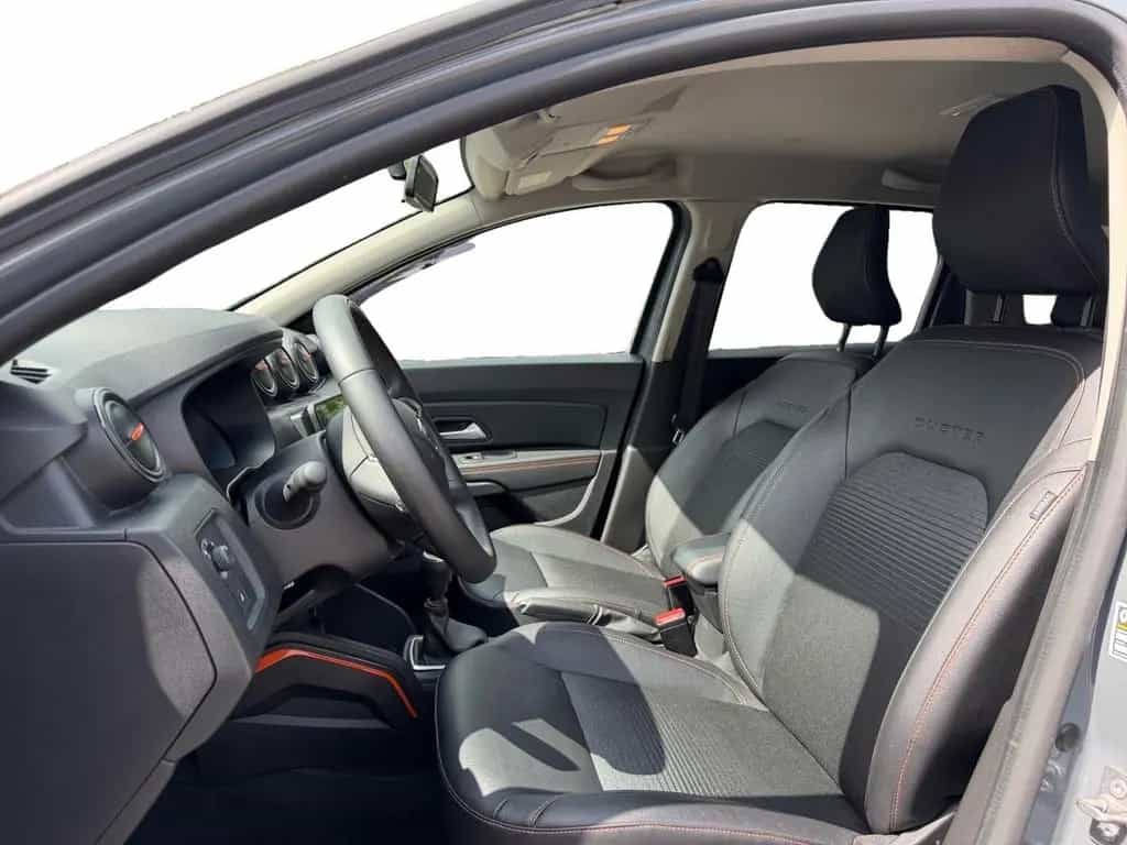 Dacia Duster II Sondermodell Extreme Allrad Kamera 02/2023-photo-9
