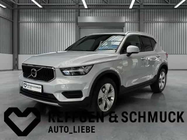 Volvo XC40 MOMENTUM AUTOMAT+NAVI+LED+KAMERA+HARMAN+TÜV 06/2020-photo-0