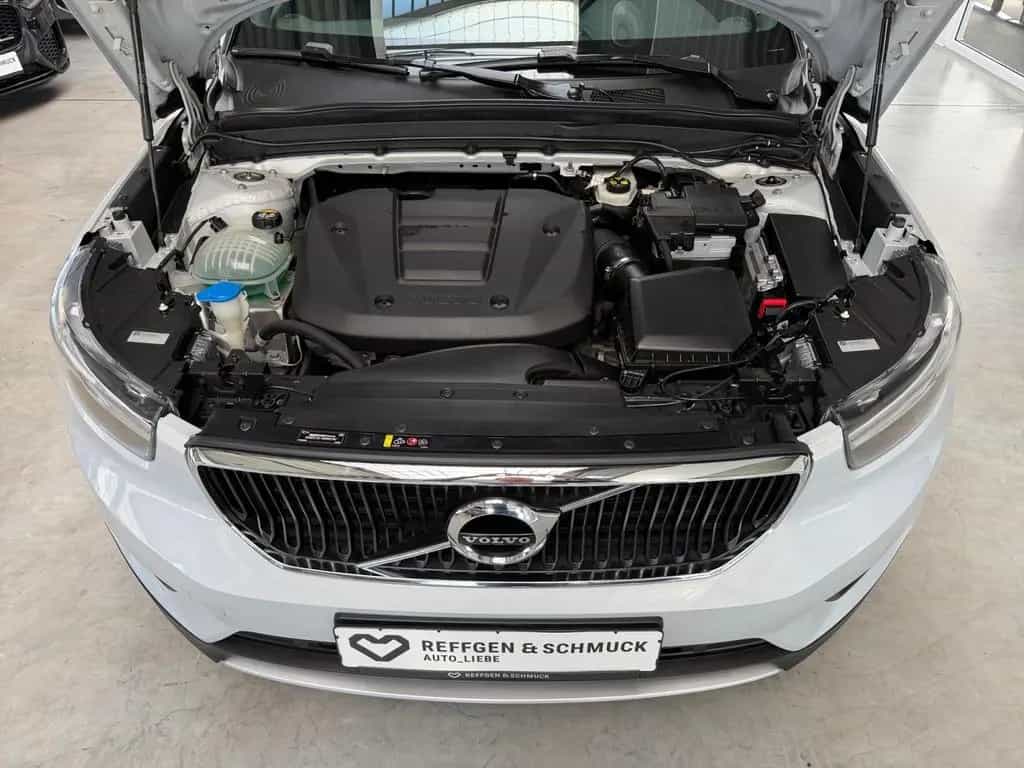 Volvo XC40 MOMENTUM AUTOMAT+NAVI+LED+KAMERA+HARMAN+TÜV 06/2020-photo-11