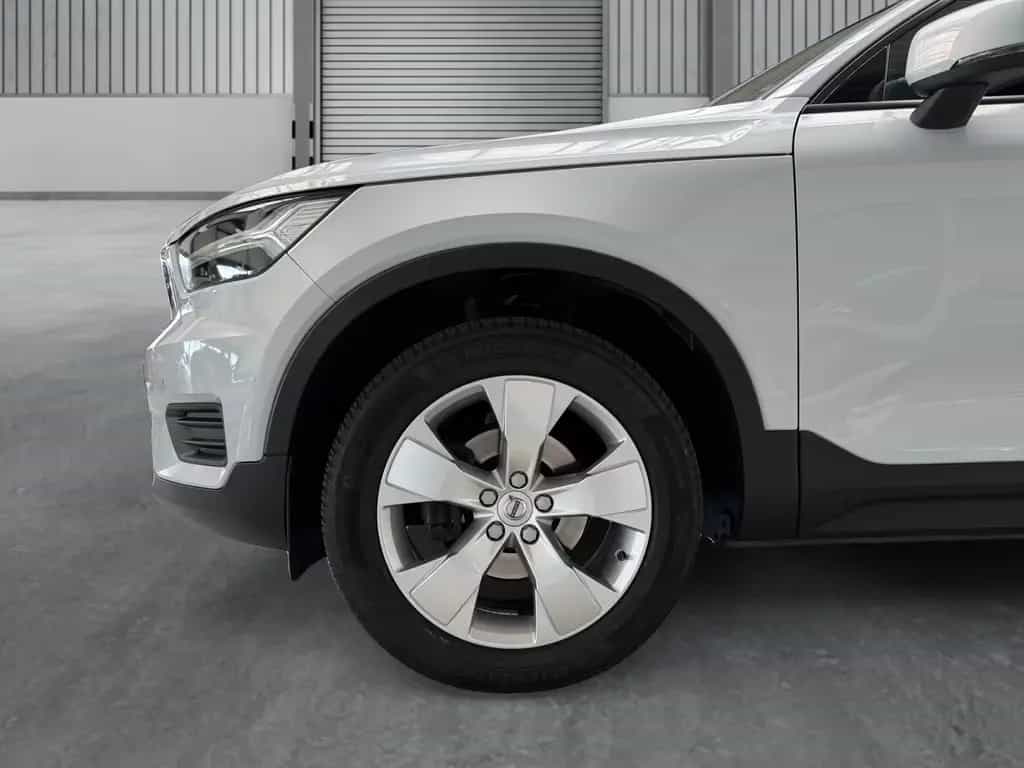 Volvo XC40 MOMENTUM AUTOMAT+NAVI+LED+KAMERA+HARMAN+TÜV 06/2020-photo-15