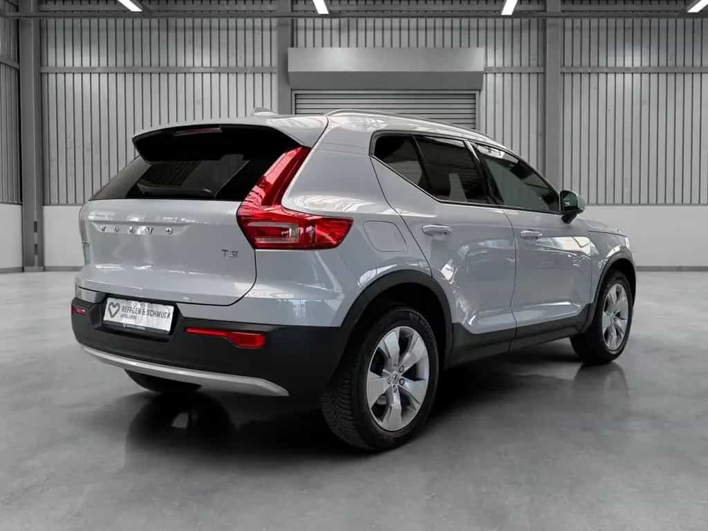 Volvo XC40 MOMENTUM AUTOMAT+NAVI+LED+KAMERA+HARMAN+TÜV 06/2020-photo-16