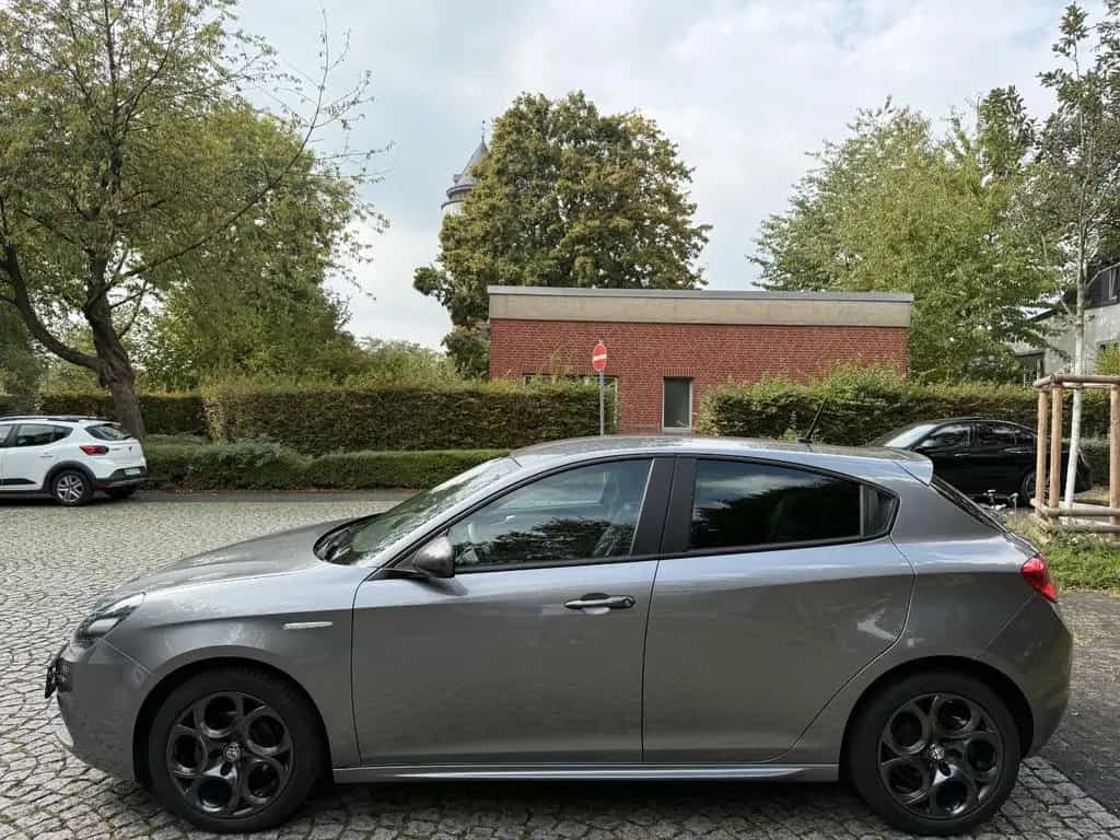 Alfa Romeo Giulietta 1.4 TB Veloce Sport Carbon Navi Leder 12/2016-photo-6