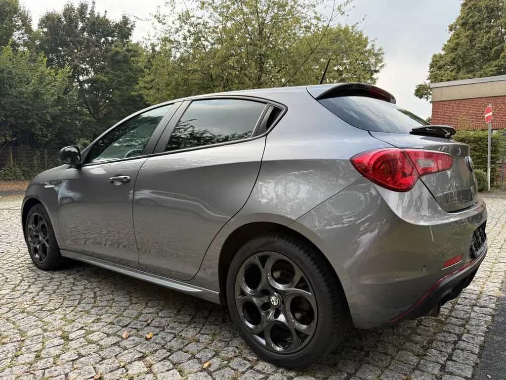 Alfa Romeo Giulietta 1.4 TB Veloce Sport Carbon Navi Leder 12/2016-photo-8