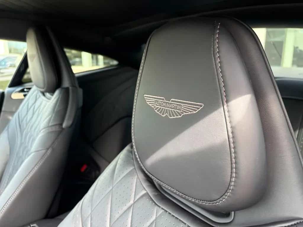Aston Martin DB12 4.0 V8 null-photo-10