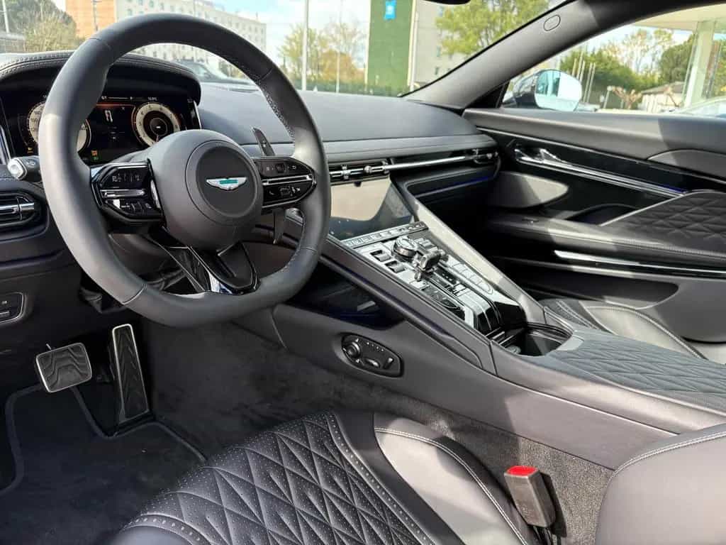Aston Martin DB12 4.0 V8 null-photo-7