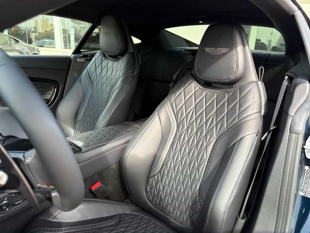 Aston Martin DB12 4.0 V8 null-photo-8