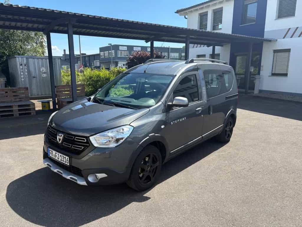 Dacia Dokker TCe 115 Stepway Celebration Stepway C... 11/2017-photo-0